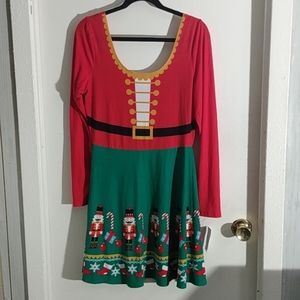Ladies Red/Green Christmas Print Dress Size XL